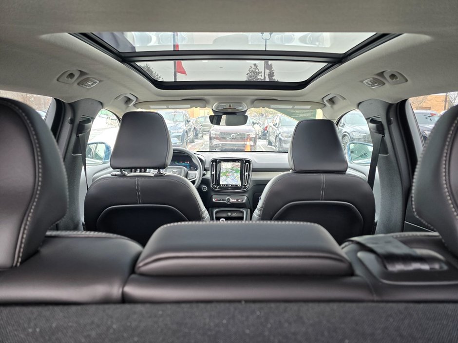 2025 Volvo XC40 PLUS BRIGHT THEME-6