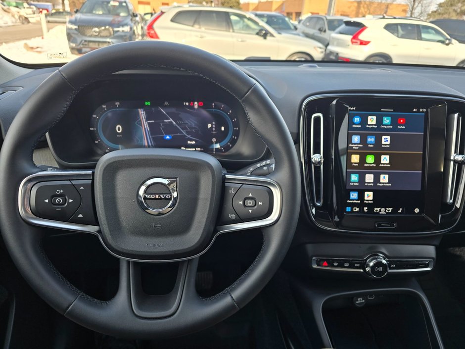 2025 Volvo XC40 PLUS DARK THEME-27