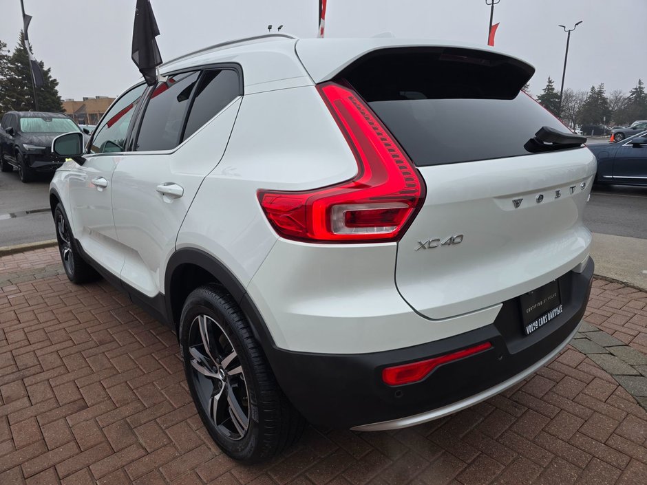 2025 Volvo XC40 CORE BRIGHT THEME-11