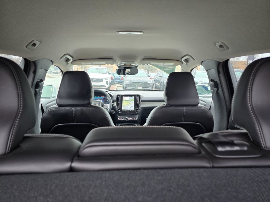 2025 Volvo XC40 CORE BRIGHT THEME-6