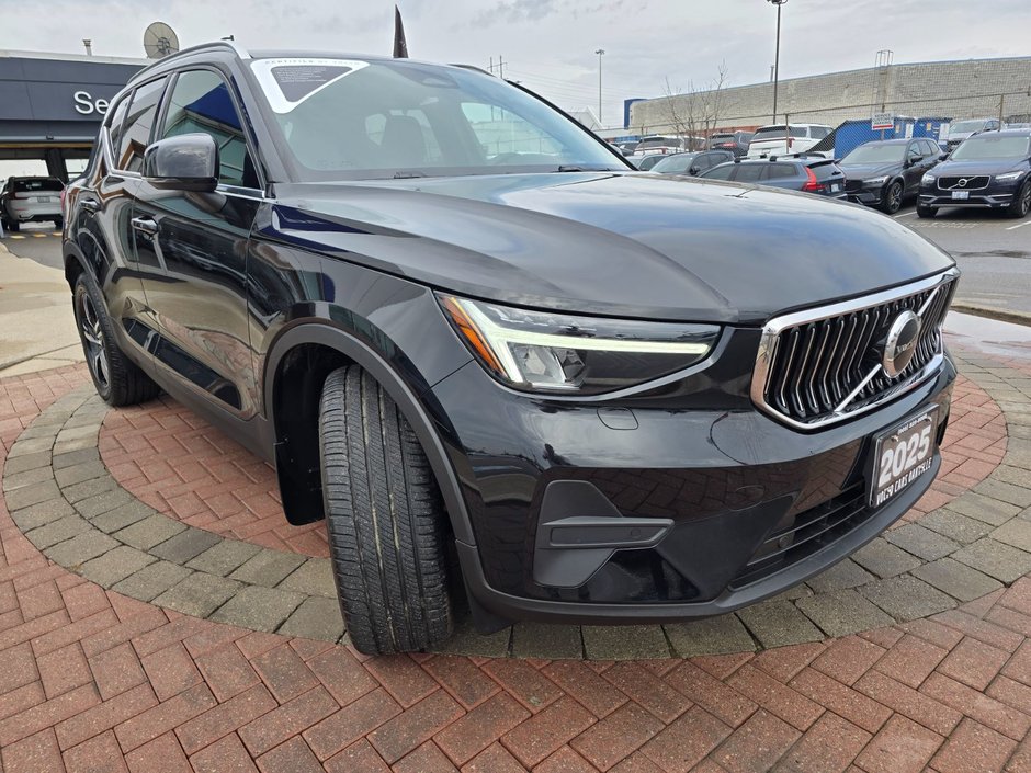 2025 Volvo XC40 CORE BRIGHT THEME-5