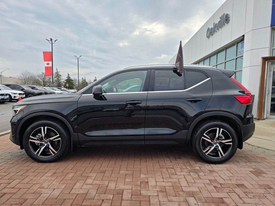 2025 Volvo XC40 CORE BRIGHT THEME-9