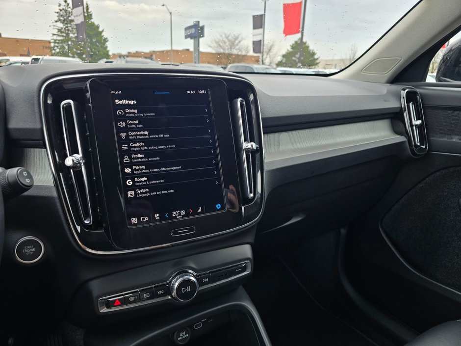 2025 Volvo XC40 CORE BRIGHT THEME-26