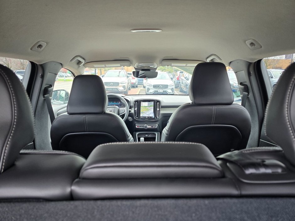 2025 Volvo XC40 CORE BRIGHT THEME-6