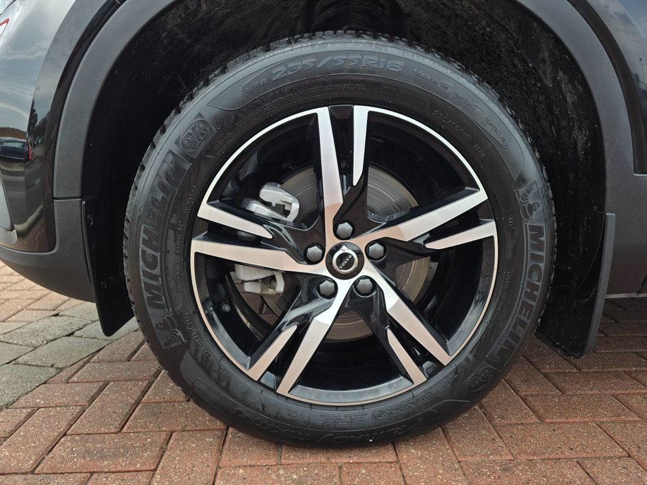 2025 Volvo XC40 CORE BRIGHT THEME-7
