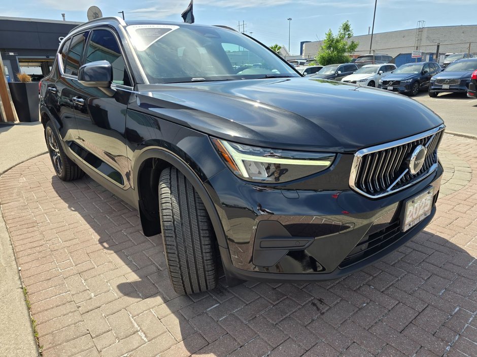 2025 Volvo XC40 CORE BRIGHT THEME-5