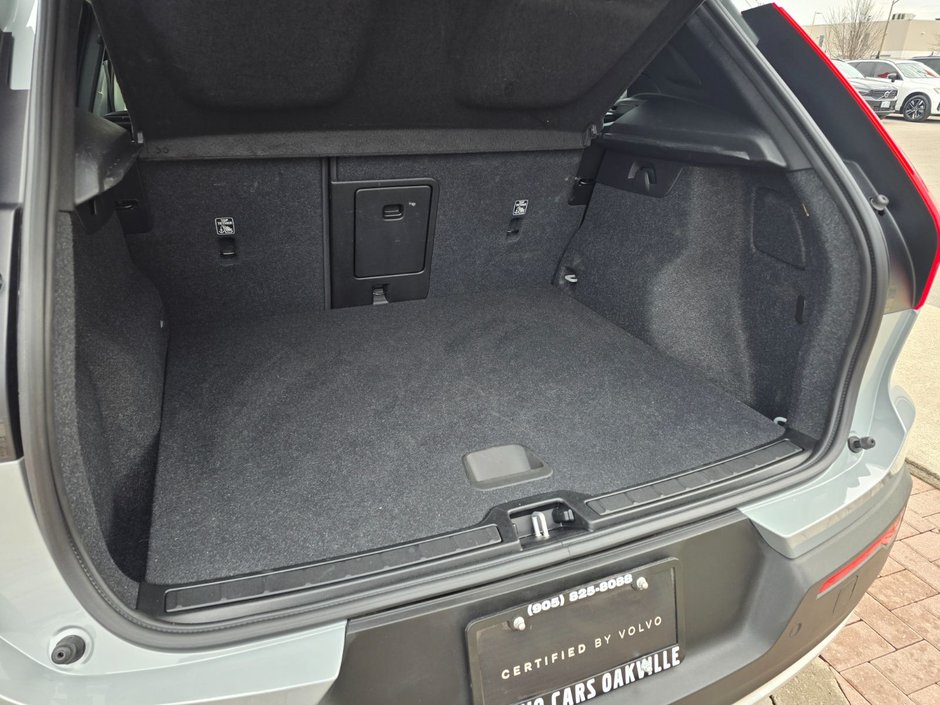 2025 Volvo XC40 CORE BRIGHT THEME-16