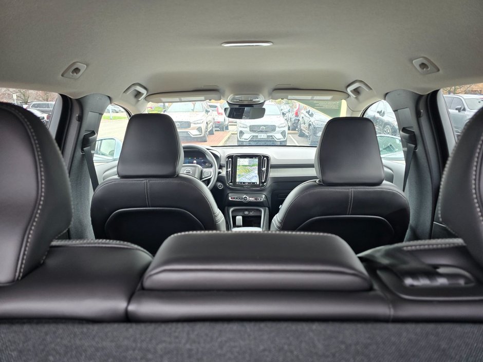 2025 Volvo XC40 CORE BRIGHT THEME-6