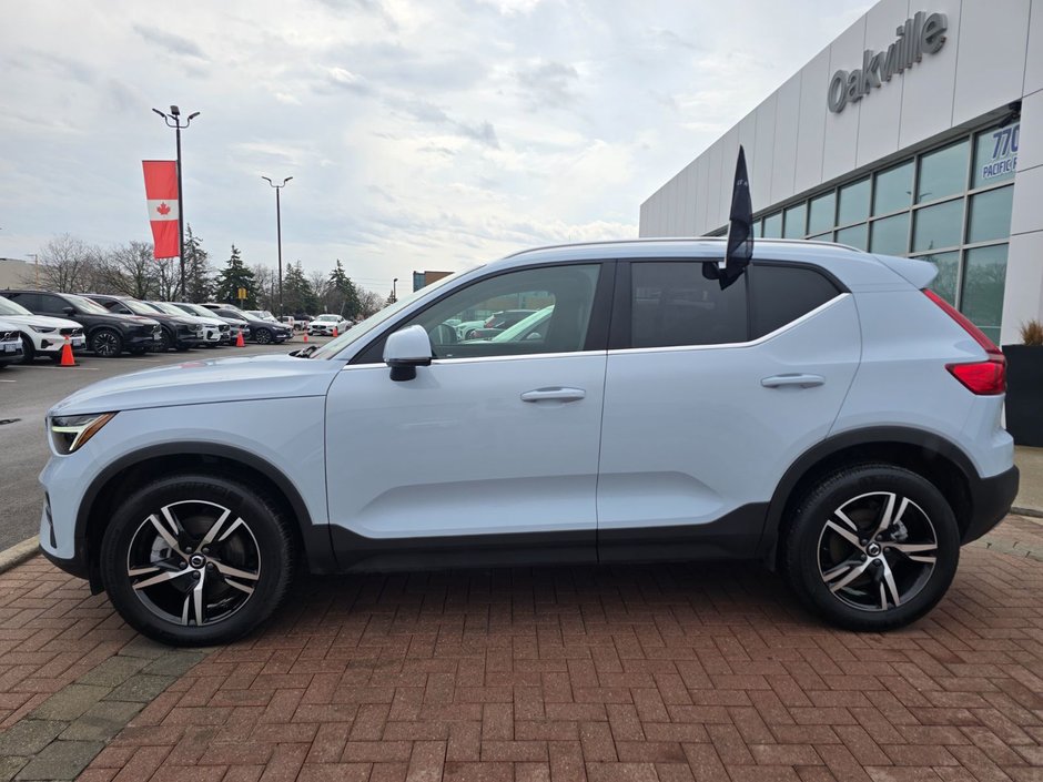 2025 Volvo XC40 CORE BRIGHT THEME-9