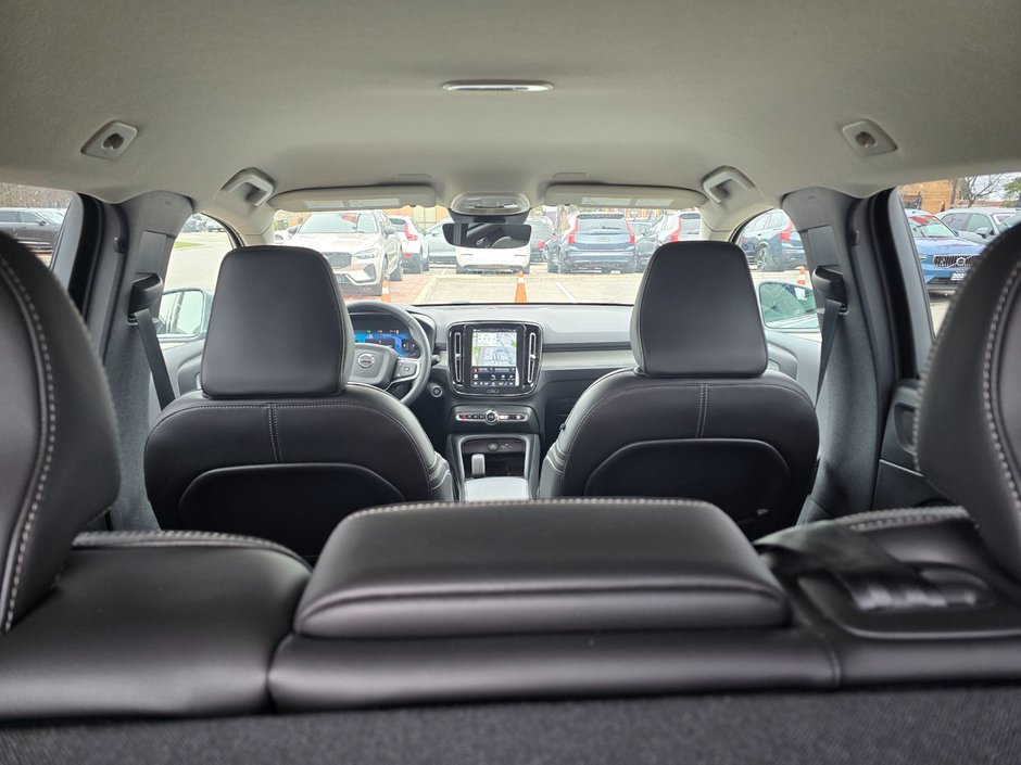 2025 Volvo XC40 CORE BRIGHT THEME-6