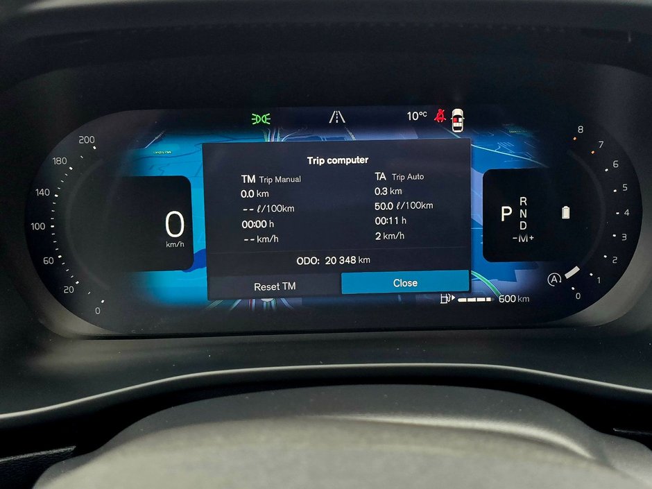 2025 Volvo XC40 CORE BRIGHT THEME-1
