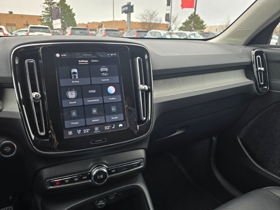 2025 Volvo XC40 CORE BRIGHT THEME-28