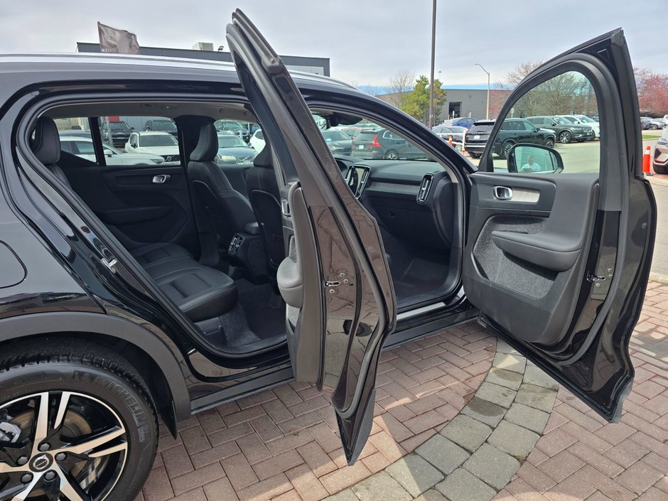2025 Volvo XC40 CORE BRIGHT THEME-10