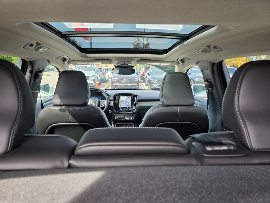 2025 Volvo XC40 CORE BRIGHT THEME-6