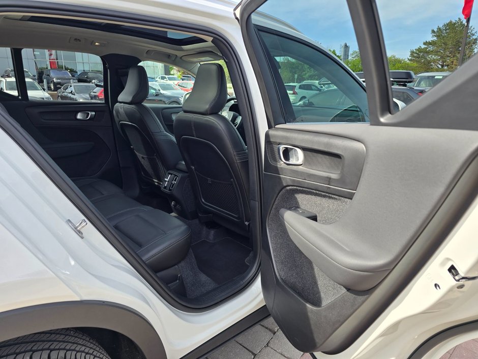 2025 Volvo XC40 CORE BRIGHT THEME-18