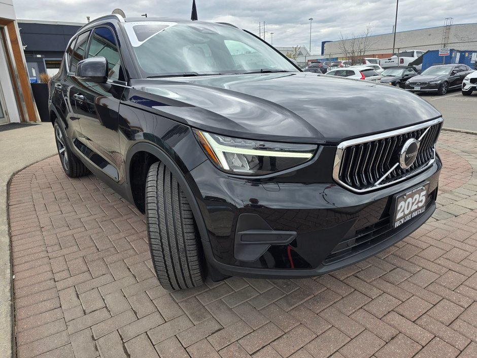 2025 Volvo XC40 CORE BRIGHT THEME-5