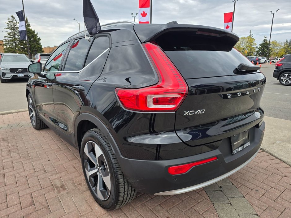 2025 Volvo XC40 CORE BRIGHT THEME-11