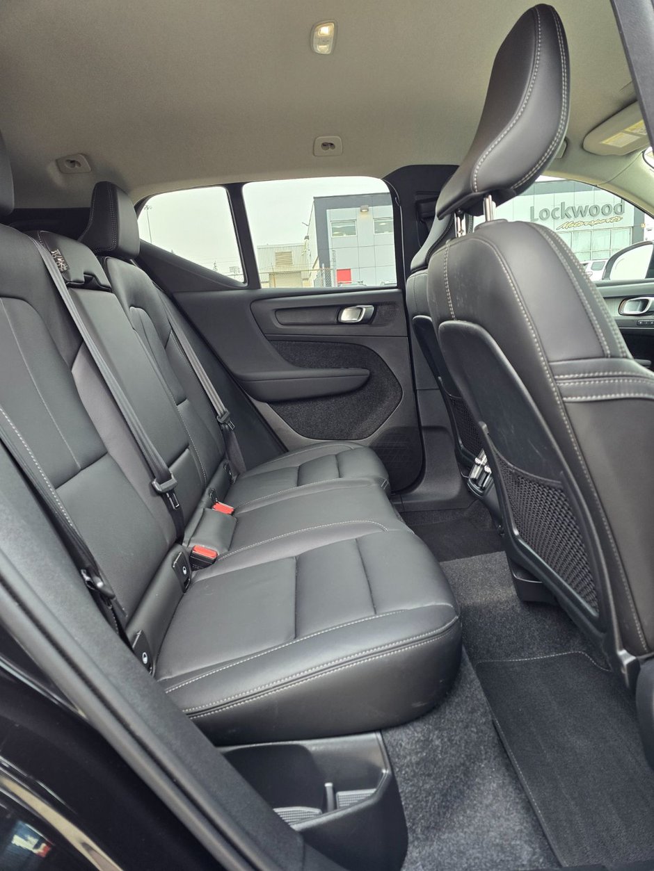 2025 Volvo XC40 CORE BRIGHT THEME-19
