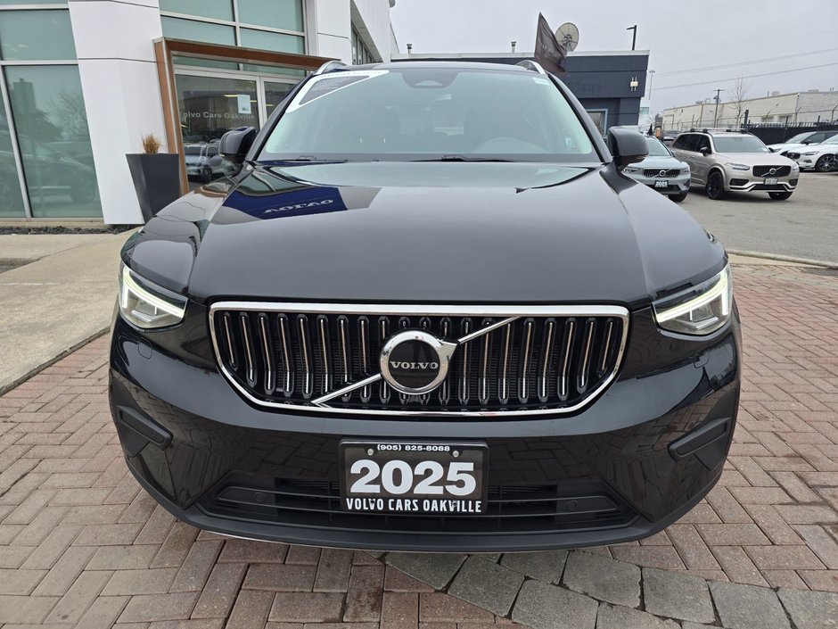2025 Volvo XC40 CORE BRIGHT THEME-3