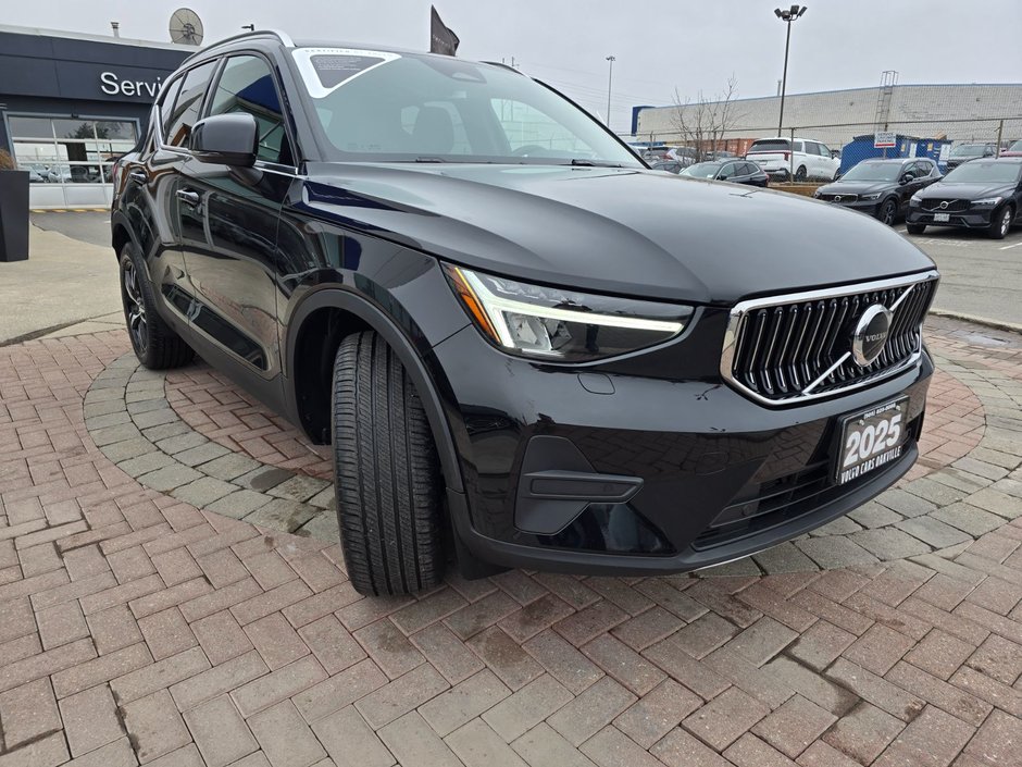 2025 Volvo XC40 CORE BRIGHT THEME-5