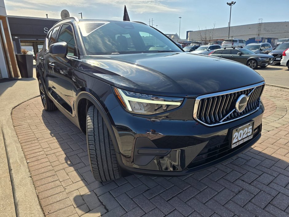 2025 Volvo XC40 CORE BRIGHT THEME-5