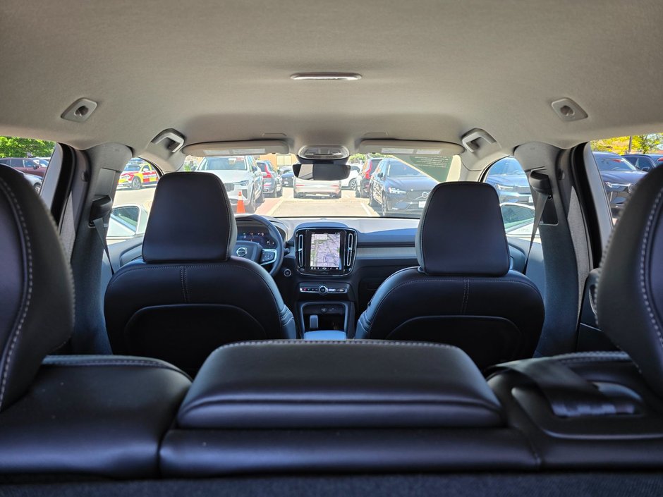2025 Volvo XC40 CORE BRIGHT THEME-6