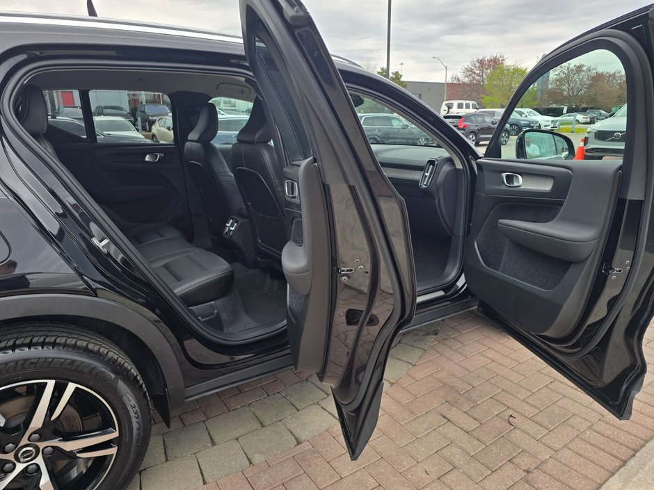 2025 Volvo XC40 CORE BRIGHT THEME-10