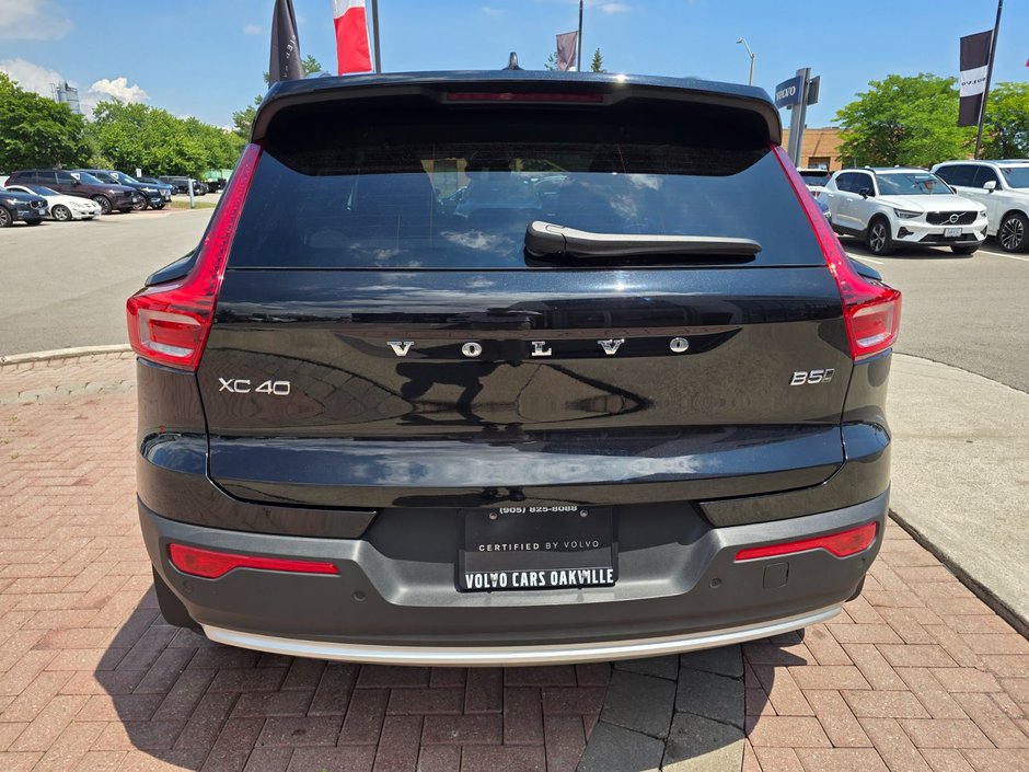 2025 Volvo XC40 CORE BRIGHT THEME-13