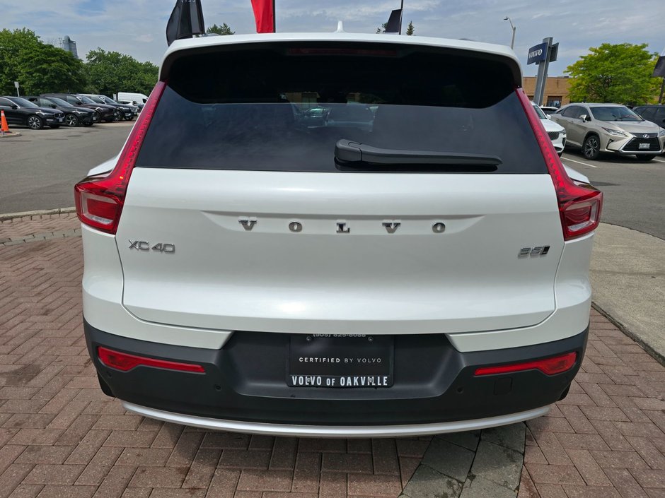 2025 Volvo XC40 CORE BRIGHT THEME-13