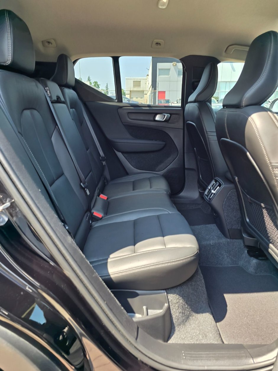 2025 Volvo XC40 CORE BRIGHT THEME-19