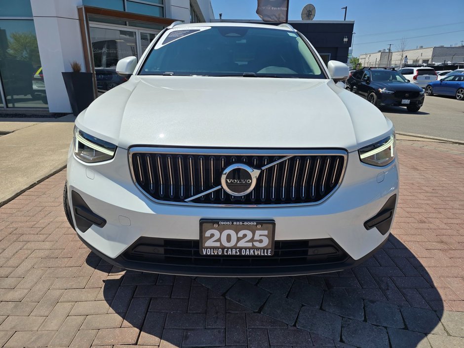 2025 Volvo XC40 CORE BRIGHT THEME-3