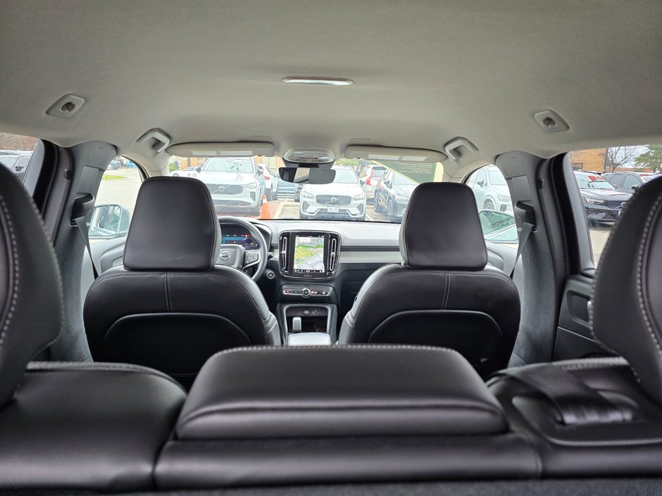 2025 Volvo XC40 CORE BRIGHT THEME-6