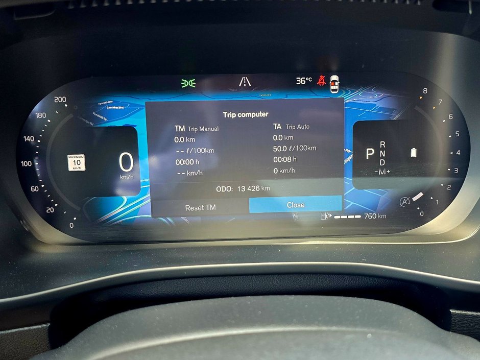 2025 Volvo XC40 CORE BRIGHT THEME-1