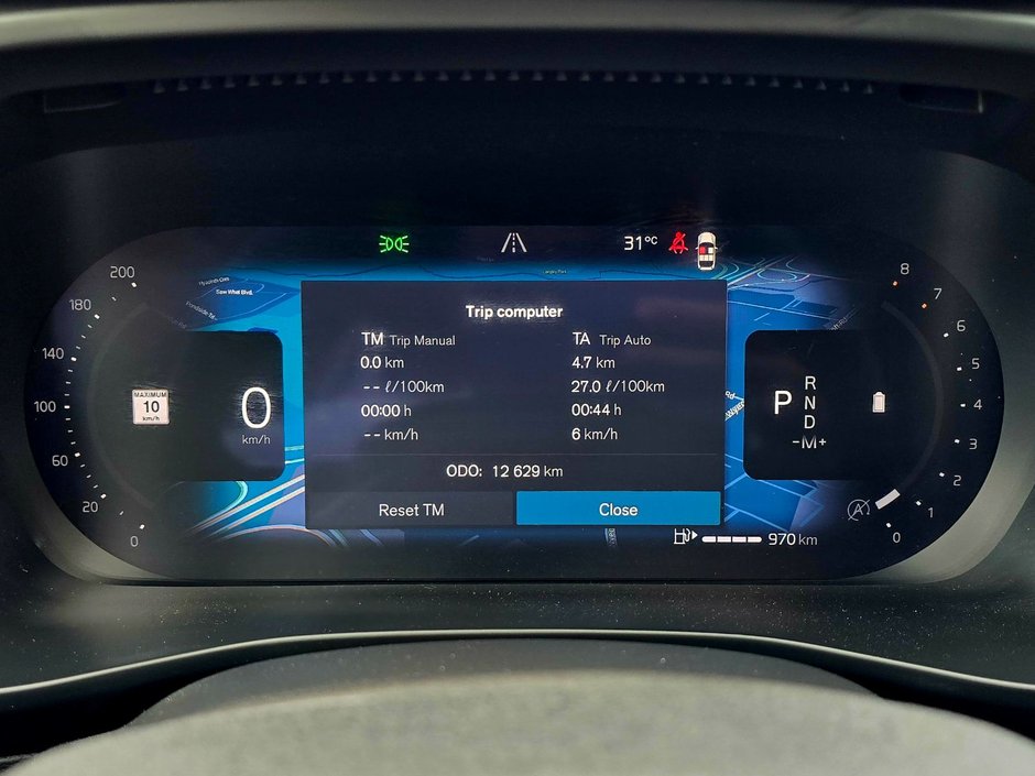 2025 Volvo XC40 CORE BRIGHT THEME-1