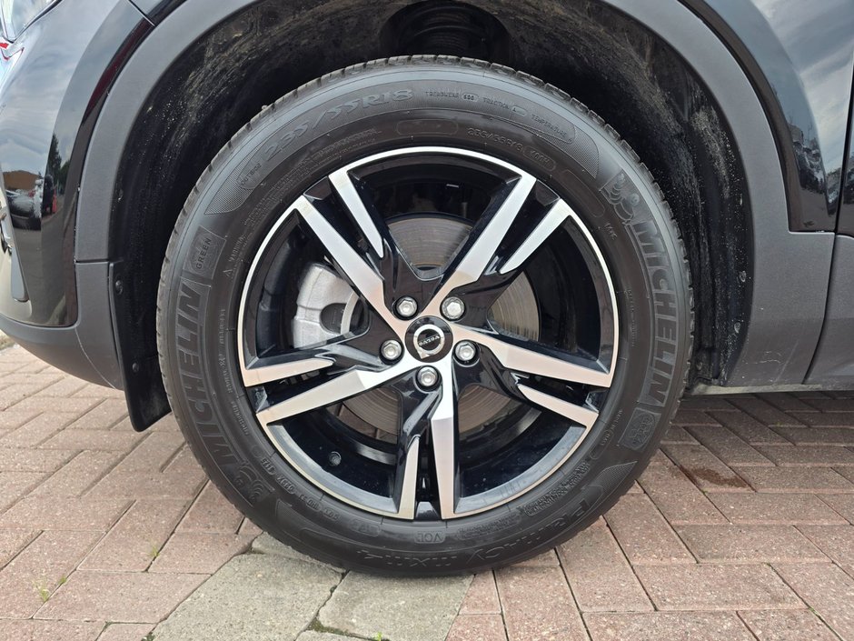 2025 Volvo XC40 CORE BRIGHT THEME-7