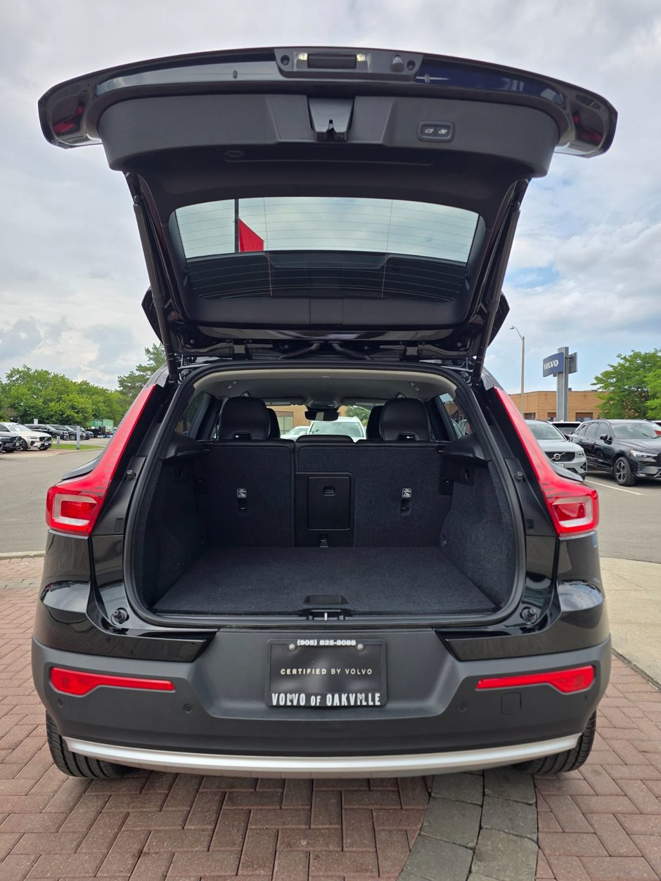2025 Volvo XC40 CORE BRIGHT THEME-15