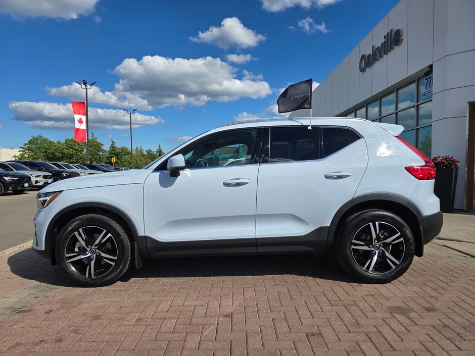 2025 Volvo XC40 CORE BRIGHT THEME-9