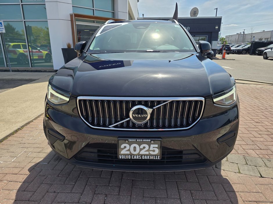2025 Volvo XC40 CORE BRIGHT THEME-3