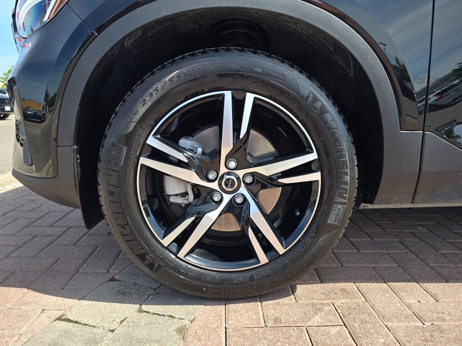 2025 Volvo XC40 CORE BRIGHT THEME-7