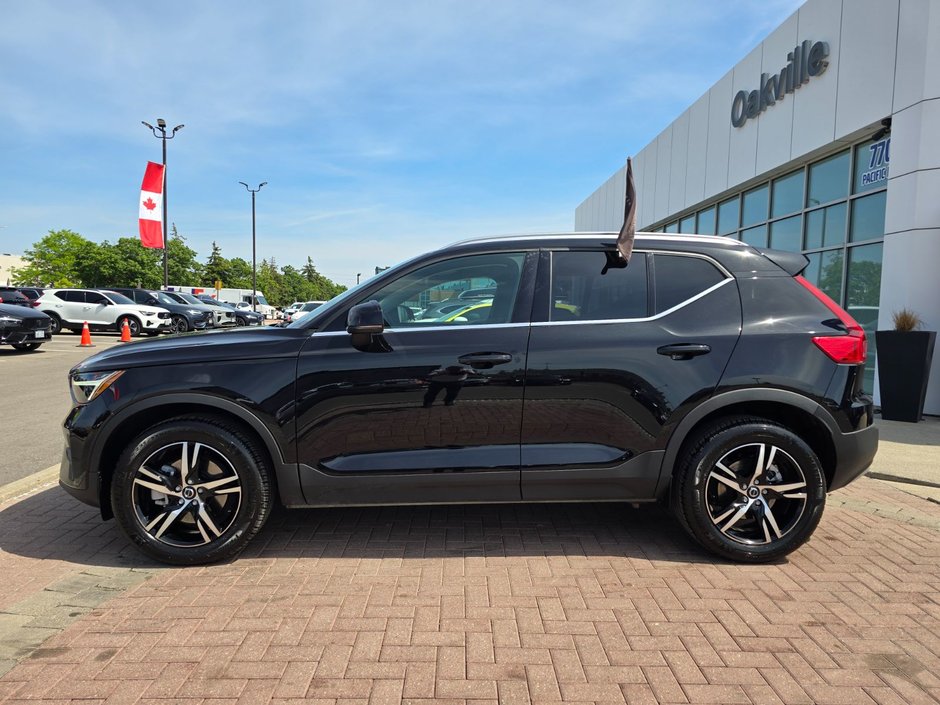 2025 Volvo XC40 CORE BRIGHT THEME-9