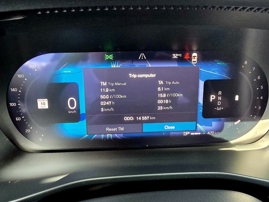 2025 Volvo XC40 CORE BRIGHT THEME-1