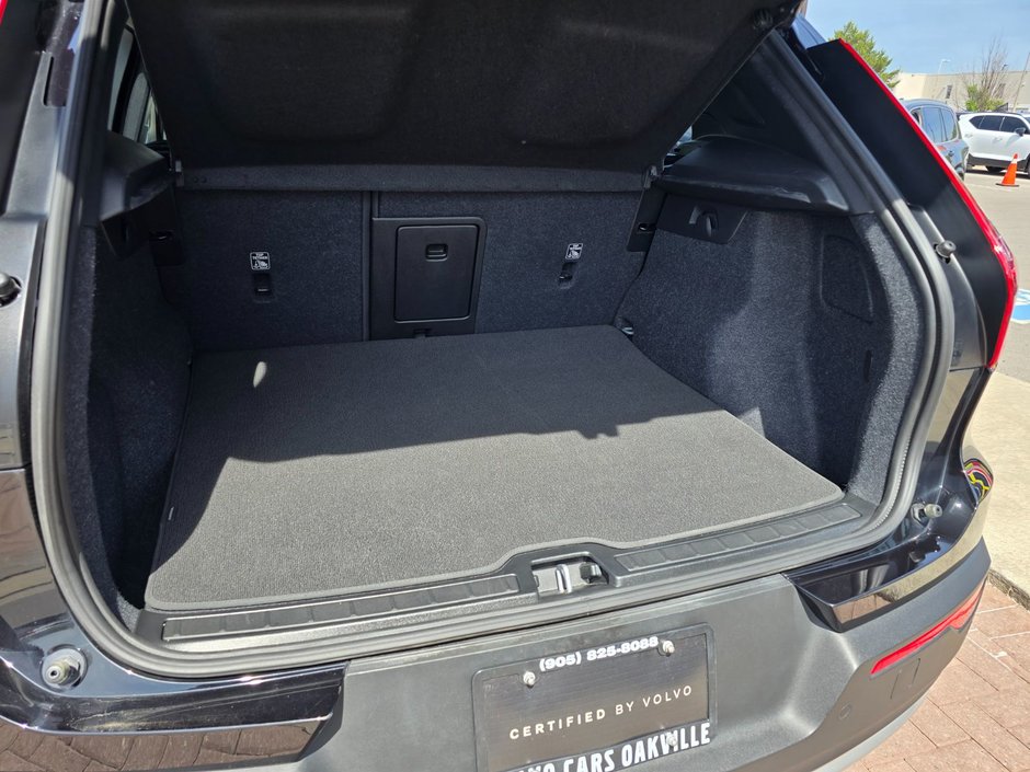 2025 Volvo XC40 CORE BRIGHT THEME-16