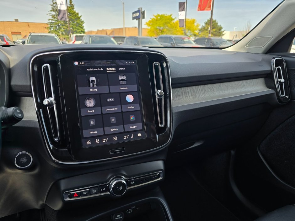 2025 Volvo XC40 CORE BRIGHT THEME-29