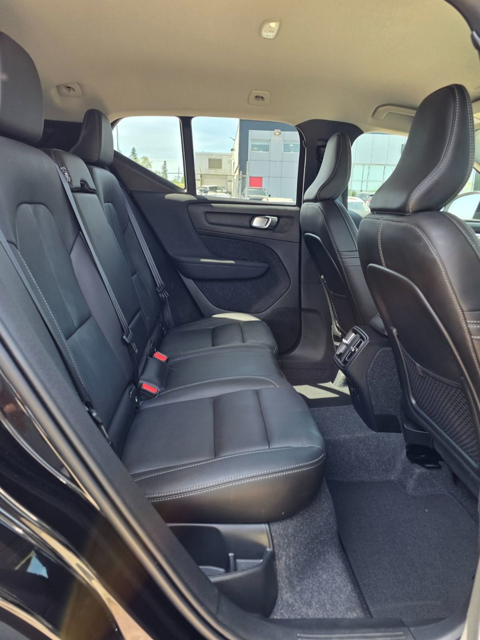 2025 Volvo XC40 CORE BRIGHT THEME-20