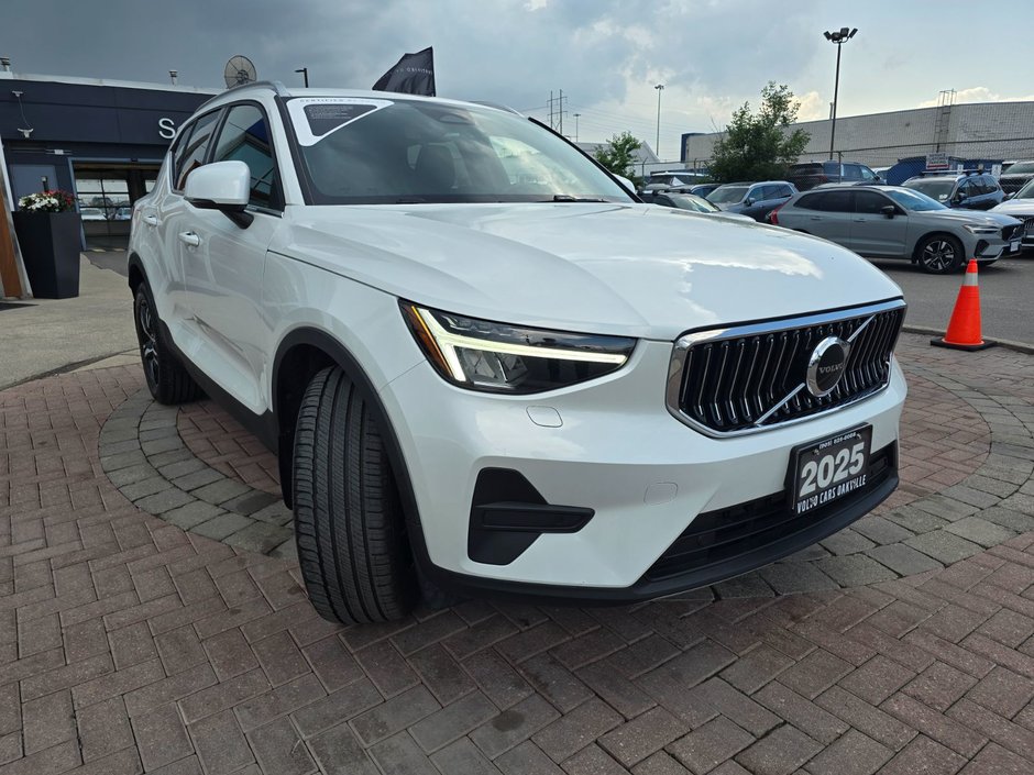 2025 Volvo XC40 CORE BRIGHT THEME-5