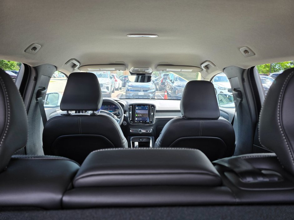 2025 Volvo XC40 CORE BRIGHT THEME-6