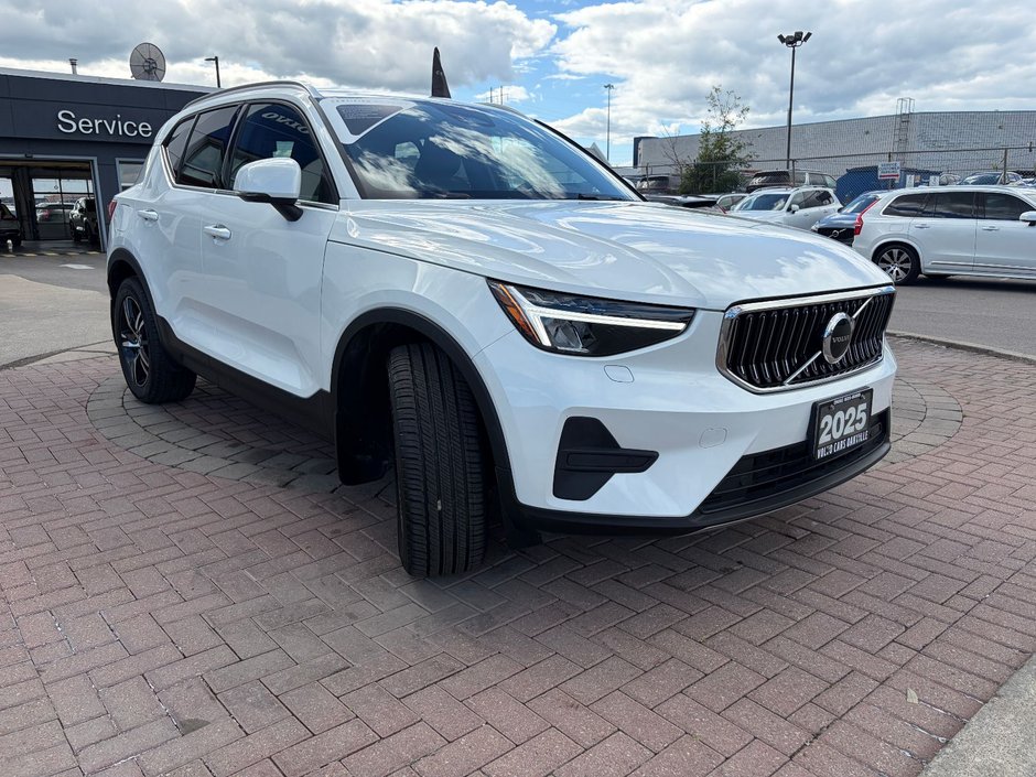 2025 Volvo XC40 CORE BRIGHT THEME-5