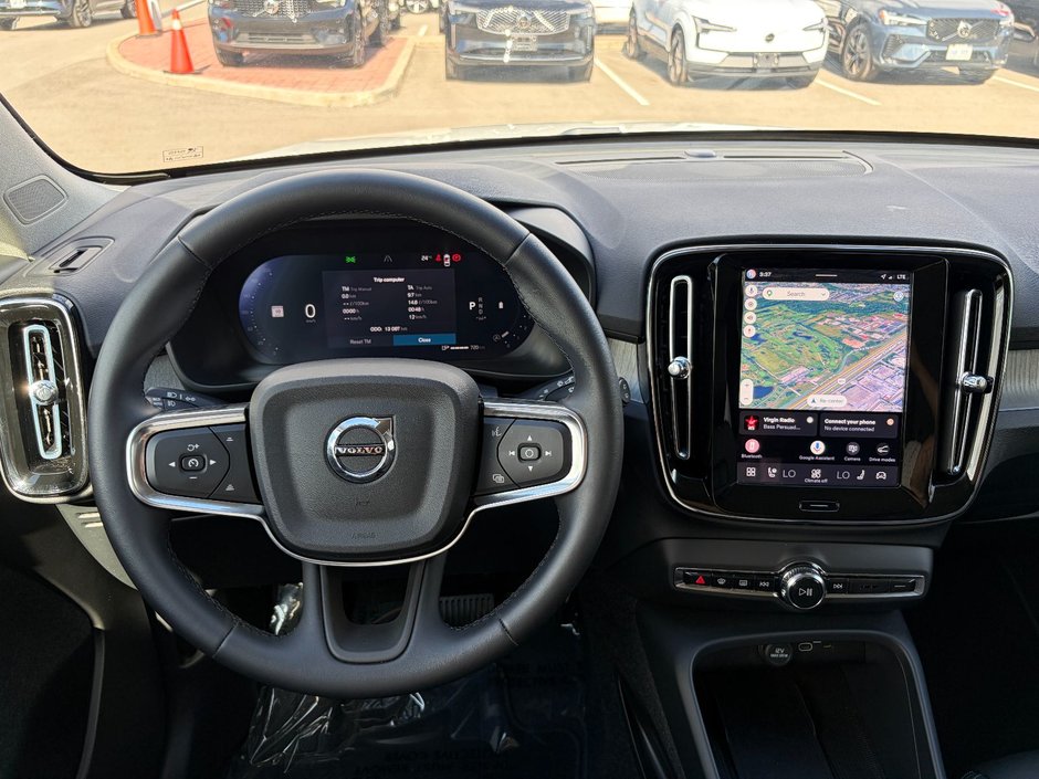 2025 Volvo XC40 CORE BRIGHT THEME-26