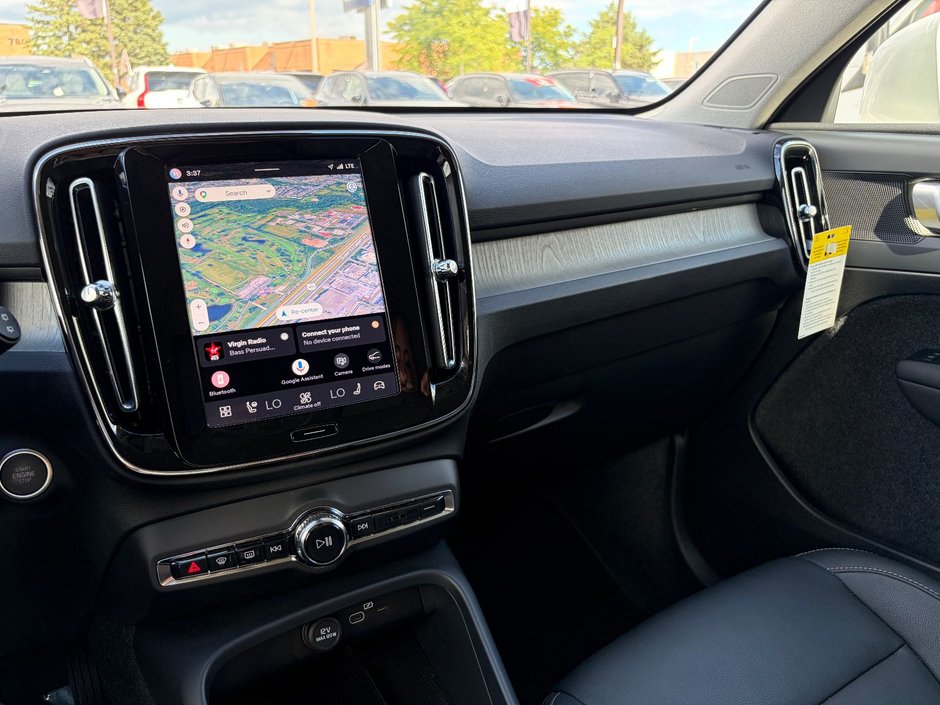 2025 Volvo XC40 CORE BRIGHT THEME-27
