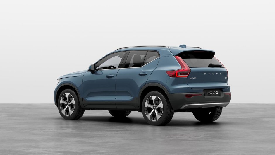 2025 Volvo XC40 Plus Bright Theme-1